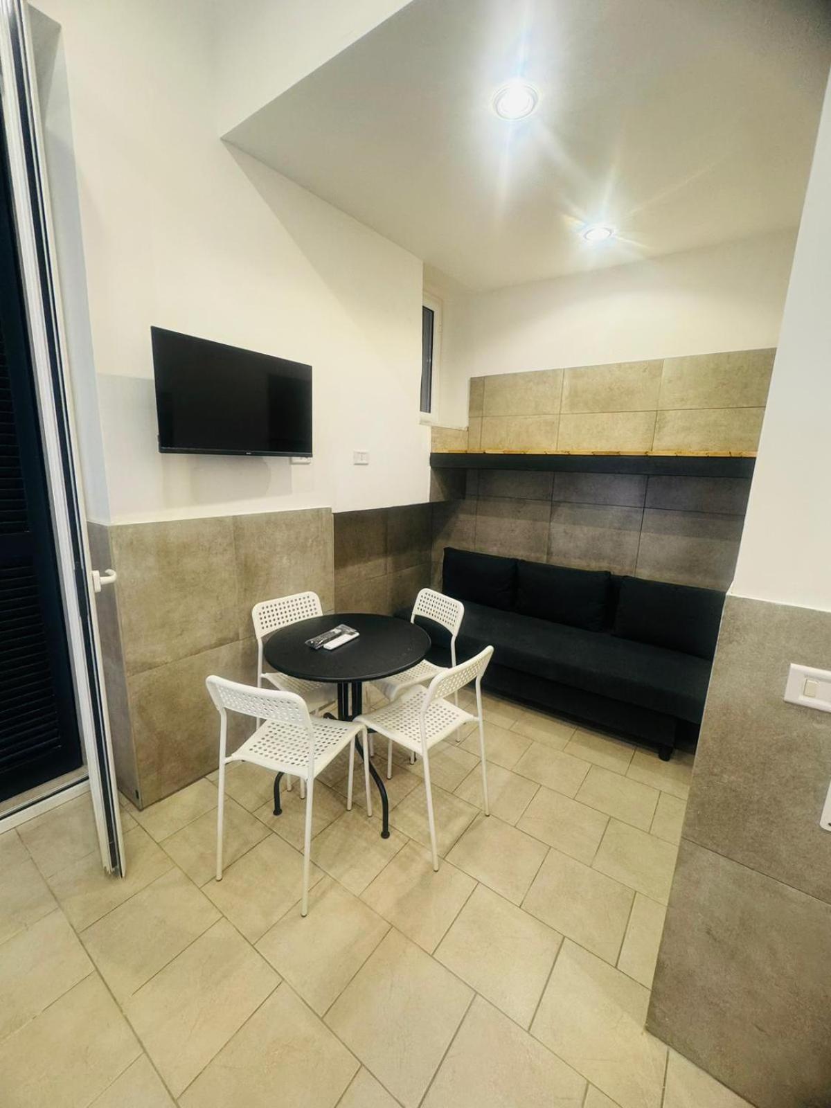 Terrazza Miracoli Napoli Aparthotel Bagian luar foto