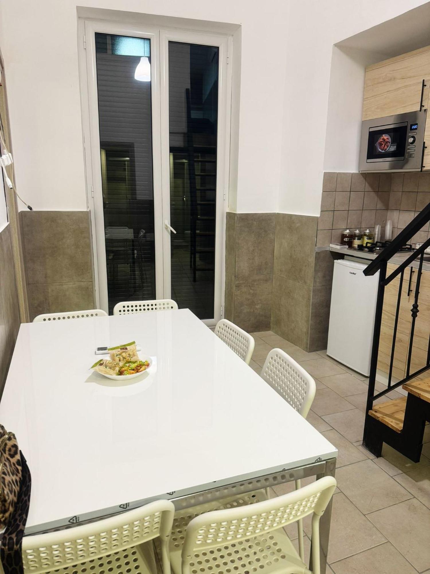 Terrazza Miracoli Napoli Aparthotel Bagian luar foto