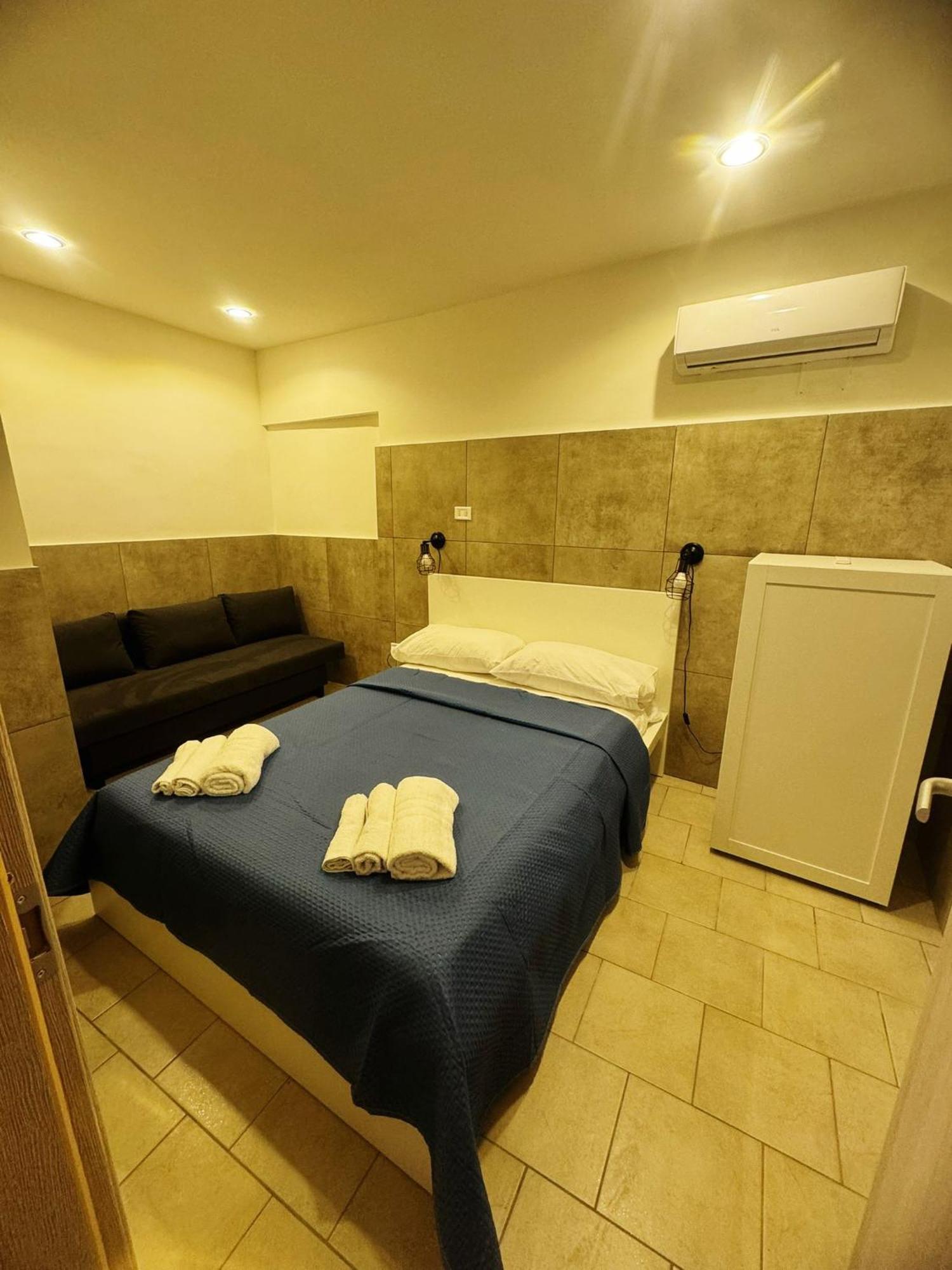 Terrazza Miracoli Napoli Aparthotel Bagian luar foto