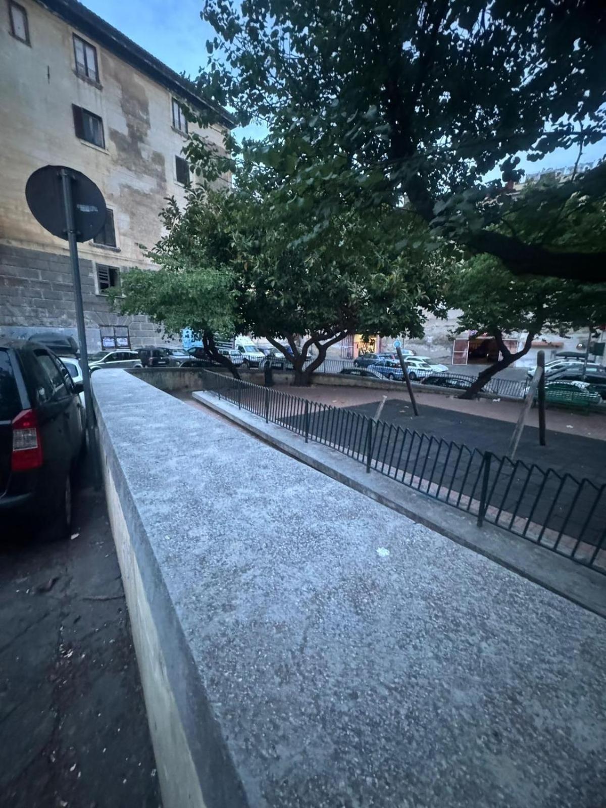 Terrazza Miracoli Napoli Aparthotel Bagian luar foto