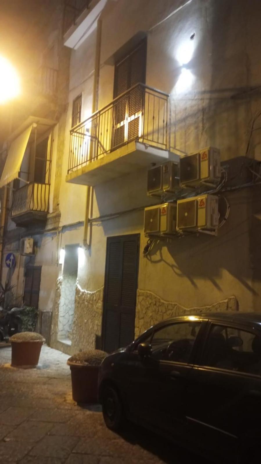 Terrazza Miracoli Napoli Aparthotel Bagian luar foto